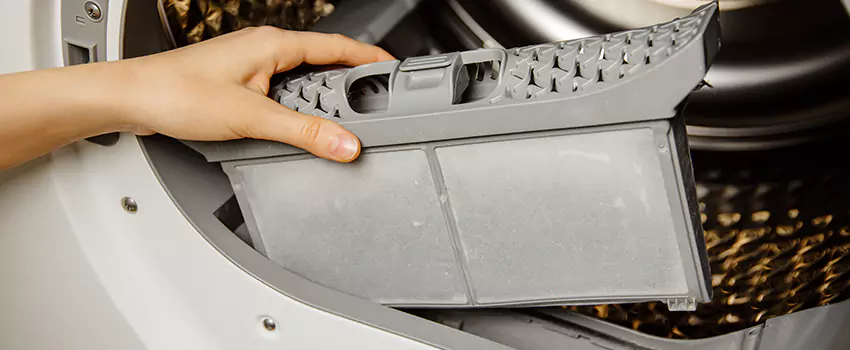 Signs Of A Clogged Dryer Lint Trap in East San Gabriel, California